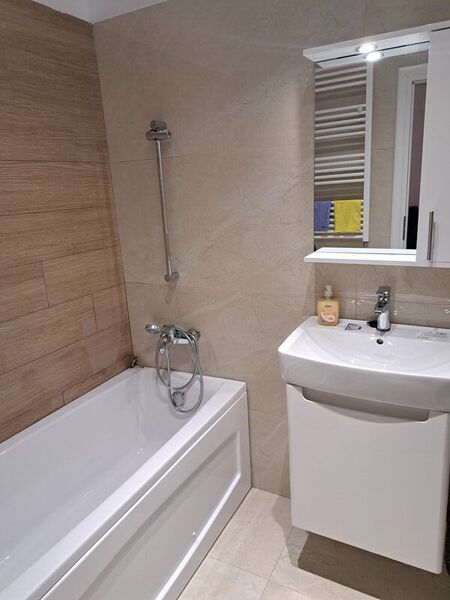 Sector 5, Central Adress Residence